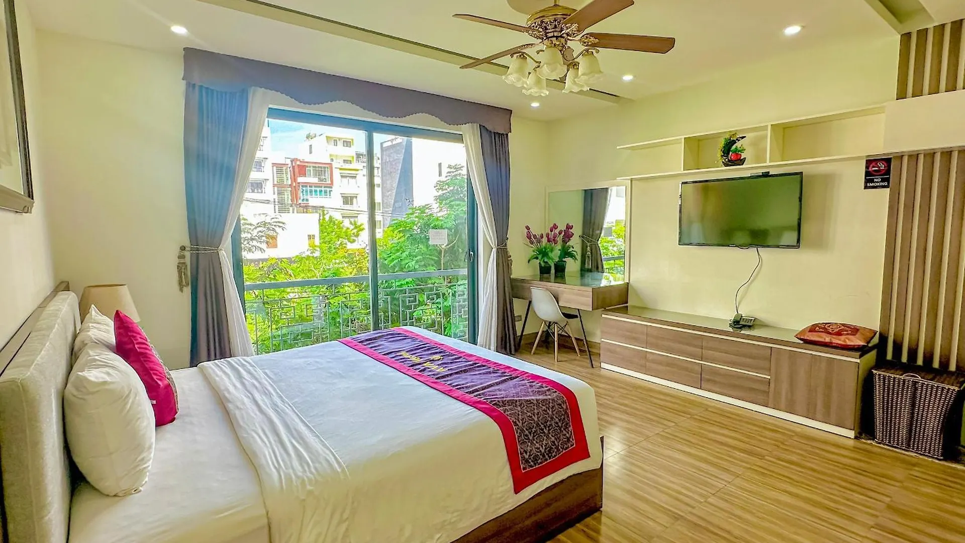 Ava Hotel & Apartment Da Nang