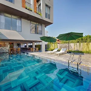 3* Hotel Jolia's House