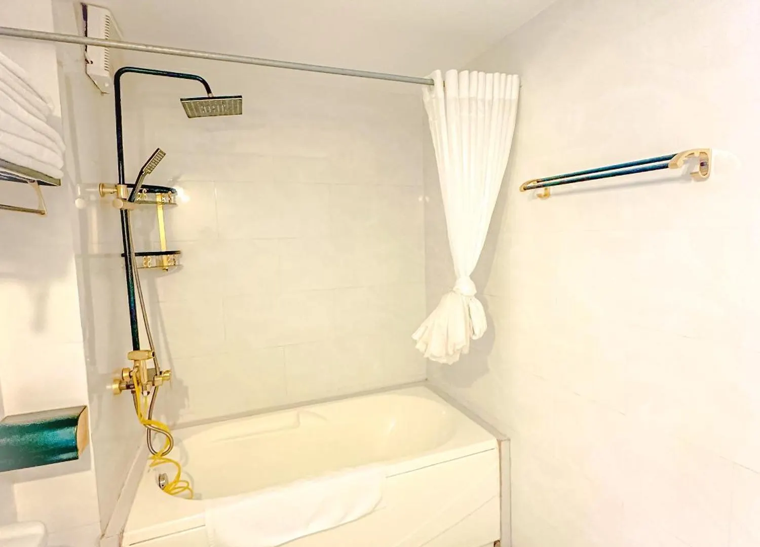 Ava Hotel & Apartment Da Nang