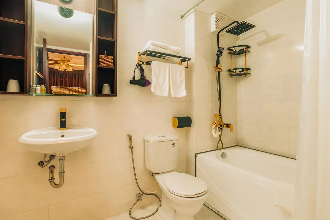 Ava Hotel & Apartment Da Nang 3*,  Wietnam